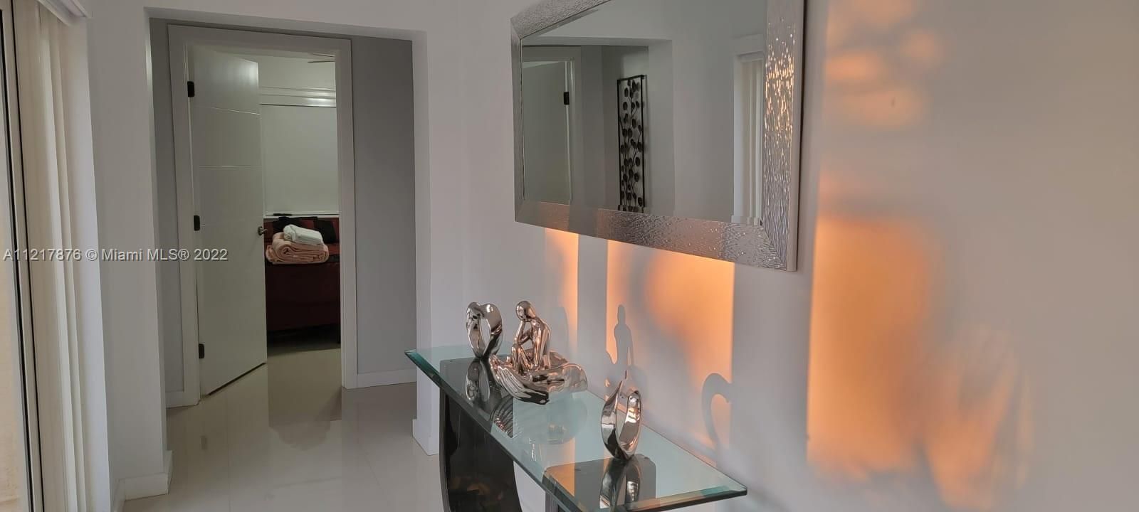 Recently Rented: $4,500 (3 beds, 2 baths, 1634 Square Feet)