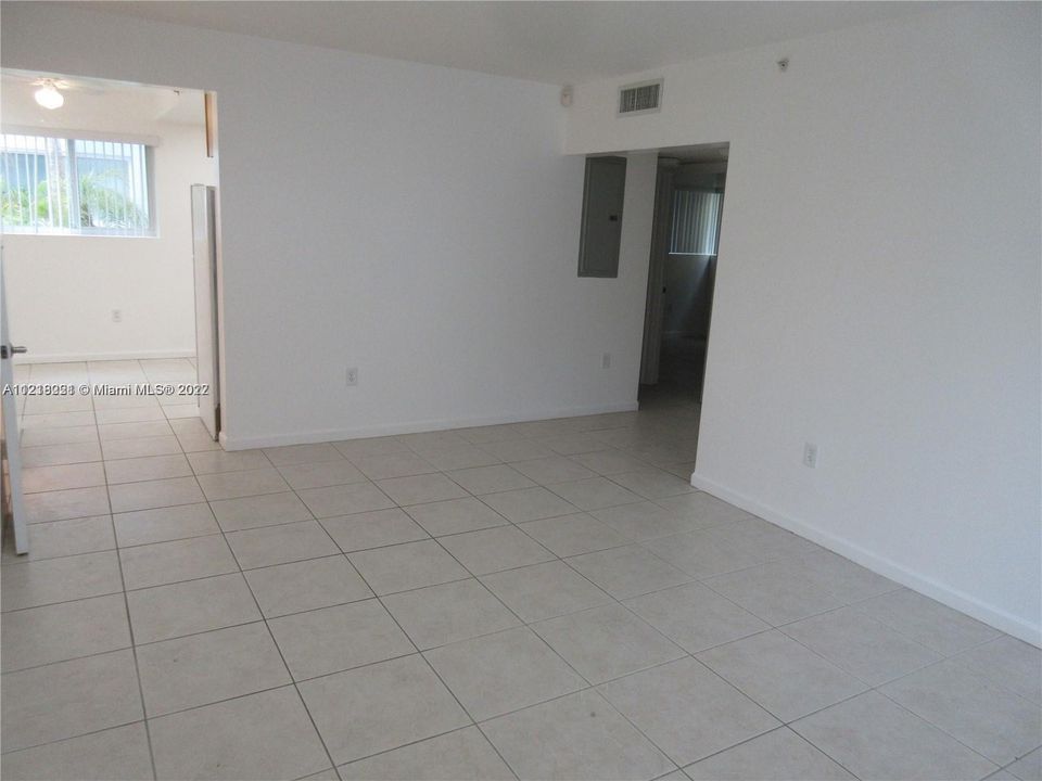 Recently Rented: $2,000 (2 beds, 1 baths, 16528 Square Feet)