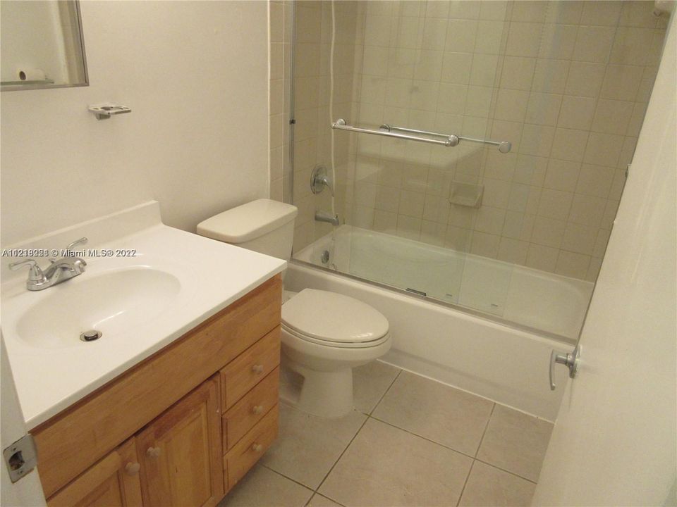 最近租的: $2,000 (2 贝兹, 1 浴室, 16528 平方英尺)
