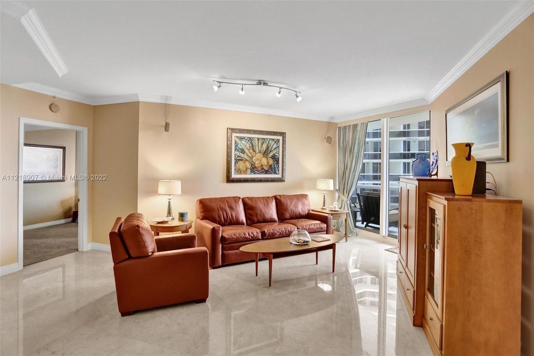 Recently Sold: $1,500,000 (2 beds, 2 baths, 1740 Square Feet)