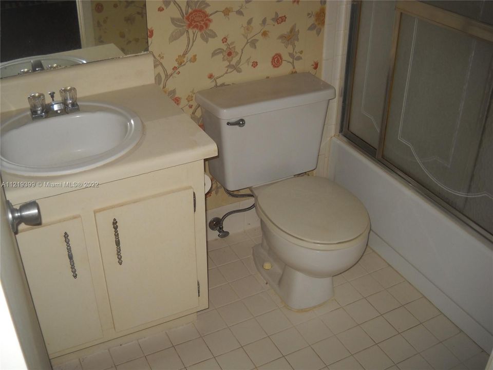 Vendido Recientemente: $105,000 (1 camas, 1 baños, 811 Pies cuadrados)