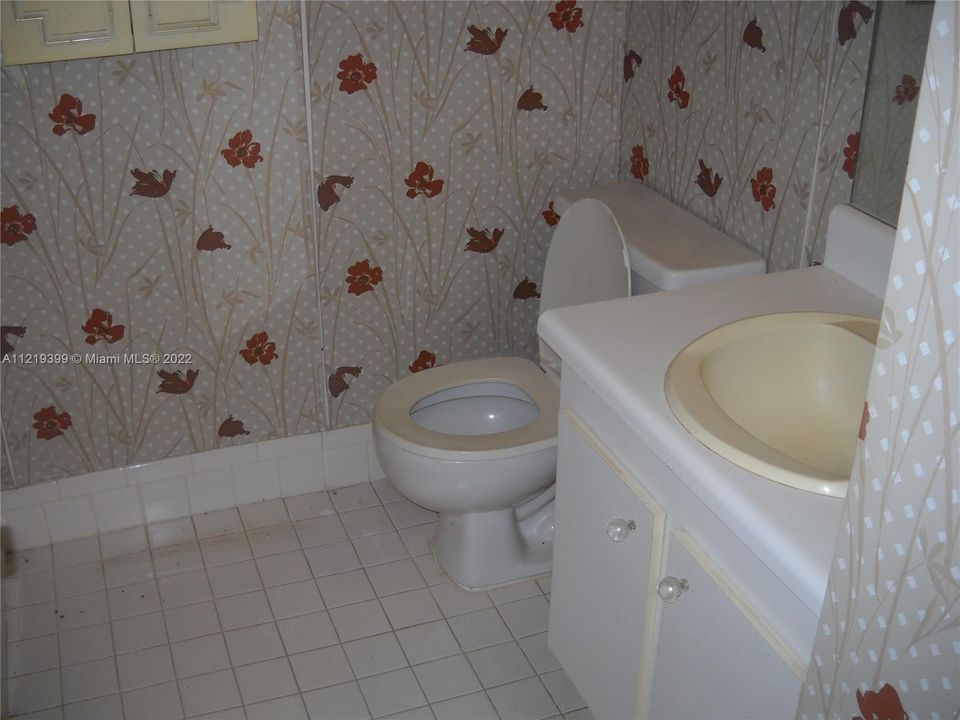 Vendido Recientemente: $105,000 (1 camas, 1 baños, 811 Pies cuadrados)