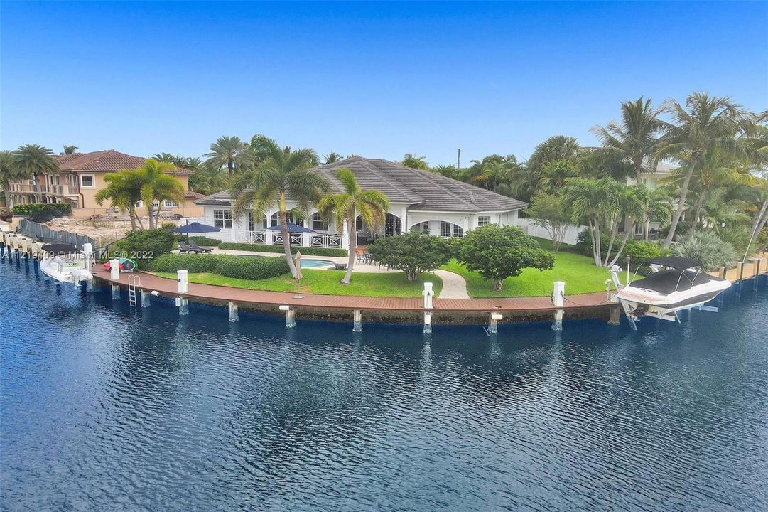 Recently Sold: $3,850,000 (4 beds, 4 baths, 0 Square Feet)