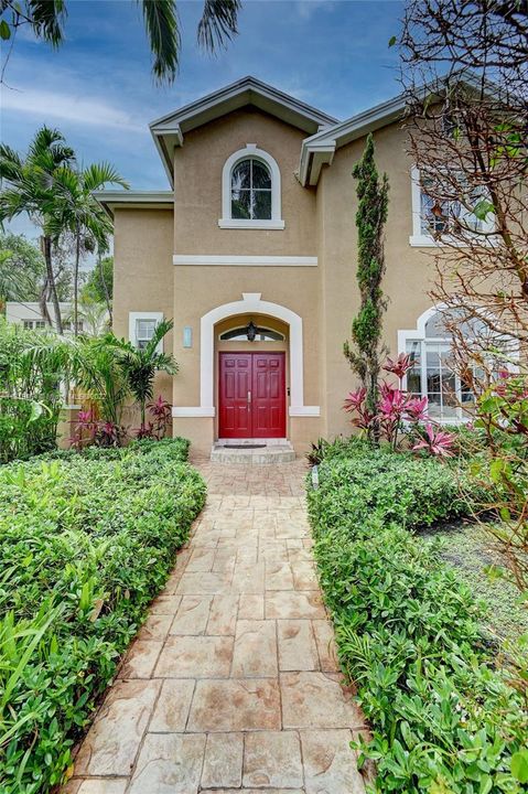 Recently Sold: $1,599,900 (4 beds, 3 baths, 2599 Square Feet)