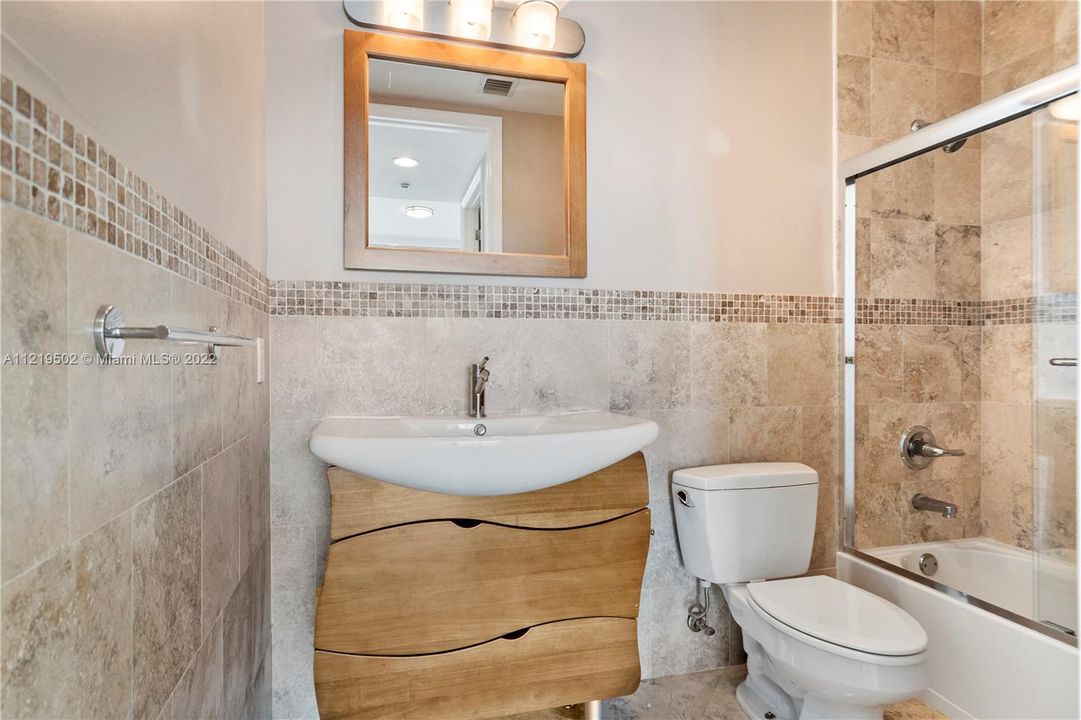 Recientemente alquilado: $8,000 (3 camas, 3 baños, 2157 Pies cuadrados)