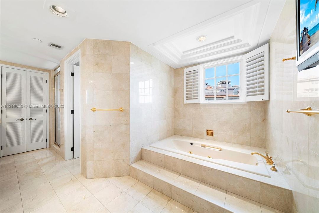 Недавно продано: $6,900,000 (3 спален, 3 ванн, 3140 Квадратных фут)