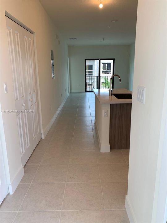 Недавно арендовано: $3,499 (3 спален, 2 ванн, 1171 Квадратных фут)