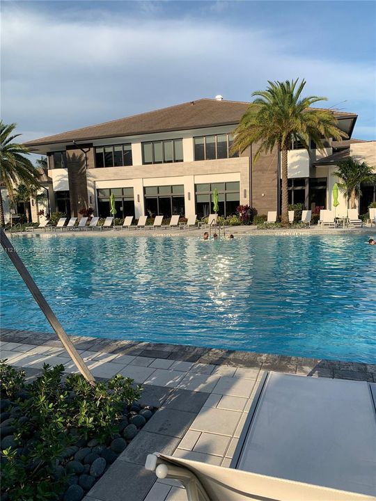 Недавно арендовано: $3,499 (3 спален, 2 ванн, 1171 Квадратных фут)