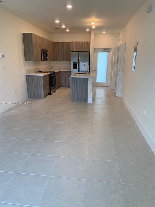 Недавно арендовано: $3,499 (3 спален, 2 ванн, 1171 Квадратных фут)