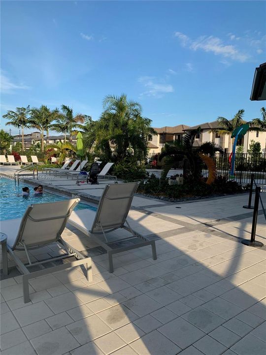 Недавно арендовано: $3,499 (3 спален, 2 ванн, 1171 Квадратных фут)