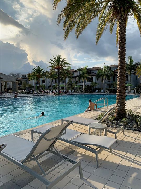 Недавно арендовано: $3,499 (3 спален, 2 ванн, 1171 Квадратных фут)