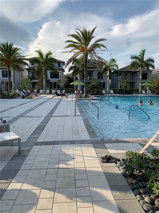 Недавно арендовано: $3,499 (3 спален, 2 ванн, 1171 Квадратных фут)