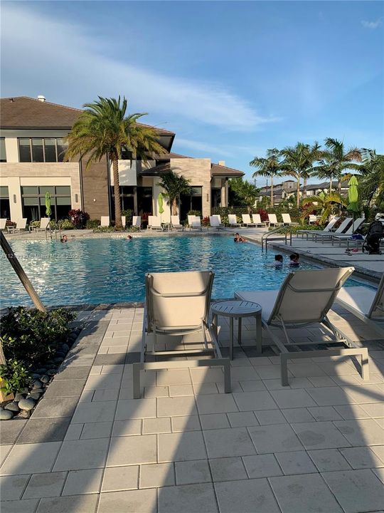 Недавно арендовано: $3,499 (3 спален, 2 ванн, 1171 Квадратных фут)