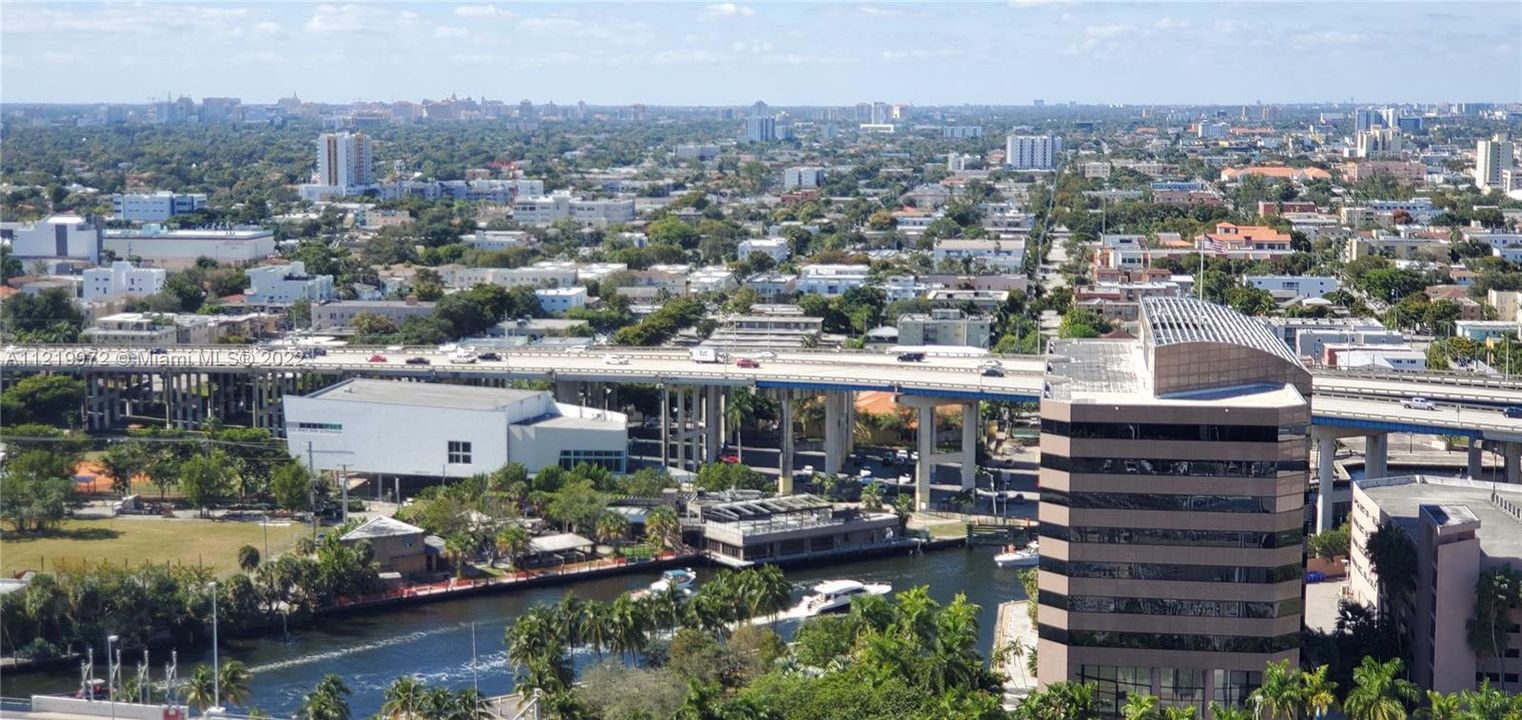 最近售出: $560,000 (2 贝兹, 2 浴室, 1079 平方英尺)