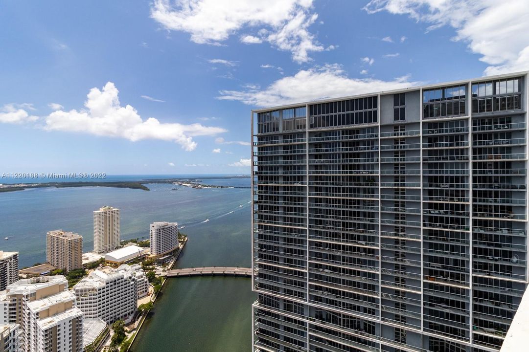 最近租的: $6,500 (2 贝兹, 2 浴室, 1313 平方英尺)