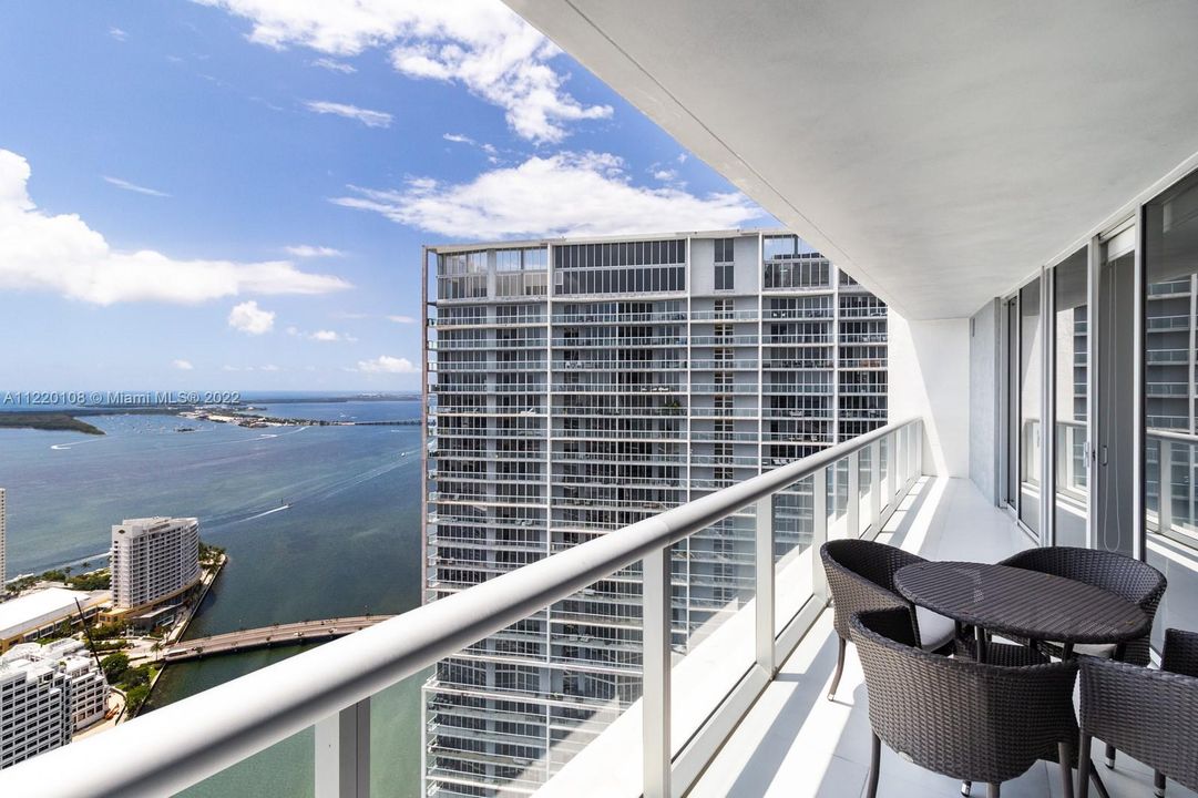 最近租的: $6,500 (2 贝兹, 2 浴室, 1313 平方英尺)