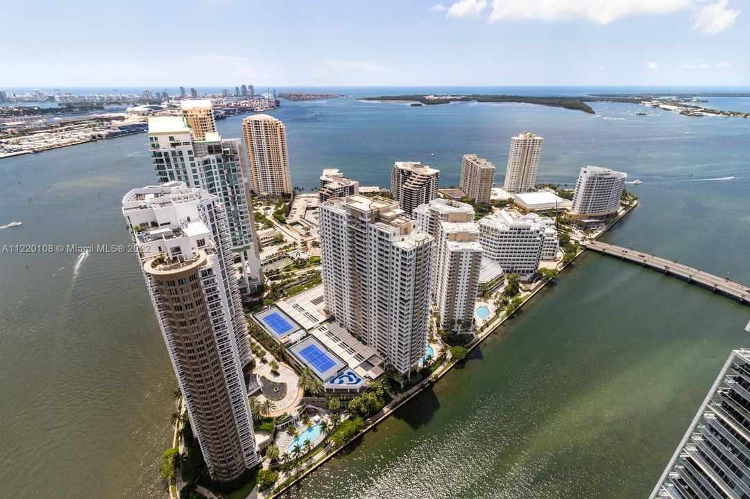 最近租的: $6,500 (2 贝兹, 2 浴室, 1313 平方英尺)