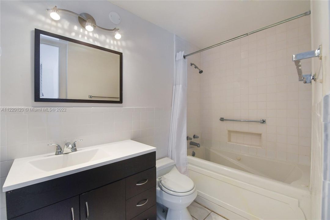 Недавно арендовано: $3,200 (1 спален, 2 ванн, 1260 Квадратных фут)