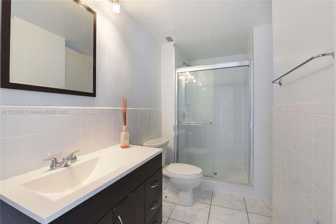 Недавно арендовано: $3,200 (1 спален, 2 ванн, 1260 Квадратных фут)