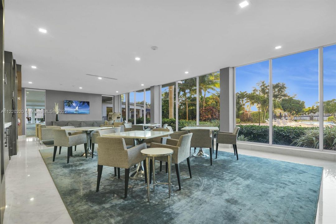 Recently Sold: $1,198,000 (2 beds, 2 baths, 1284 Square Feet)