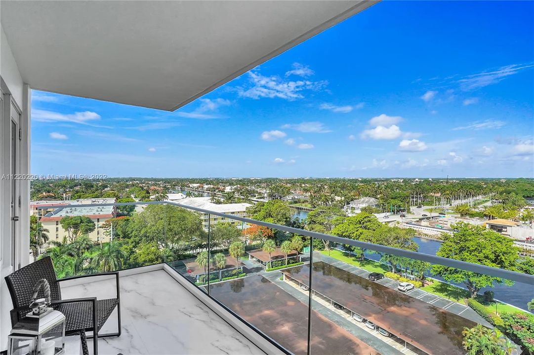 Recently Sold: $1,198,000 (2 beds, 2 baths, 1284 Square Feet)