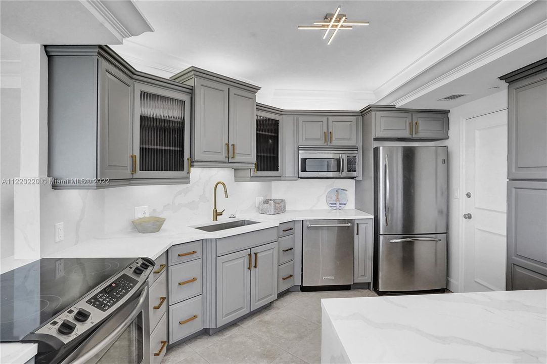 Recently Sold: $1,198,000 (2 beds, 2 baths, 1284 Square Feet)