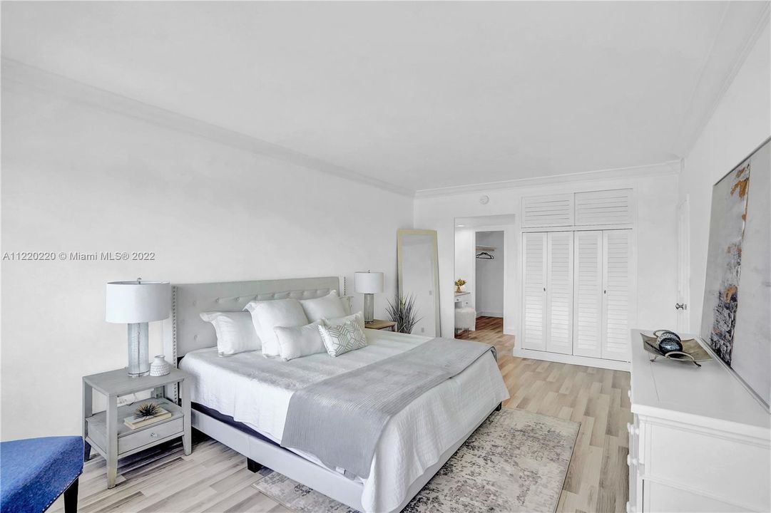 Recently Sold: $1,198,000 (2 beds, 2 baths, 1284 Square Feet)