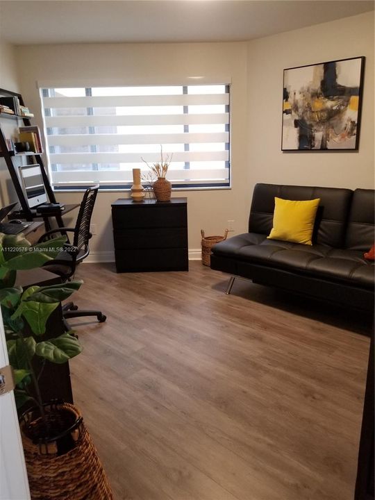 Vendido Recientemente: $335,000 (2 camas, 2 baños, 1090 Pies cuadrados)