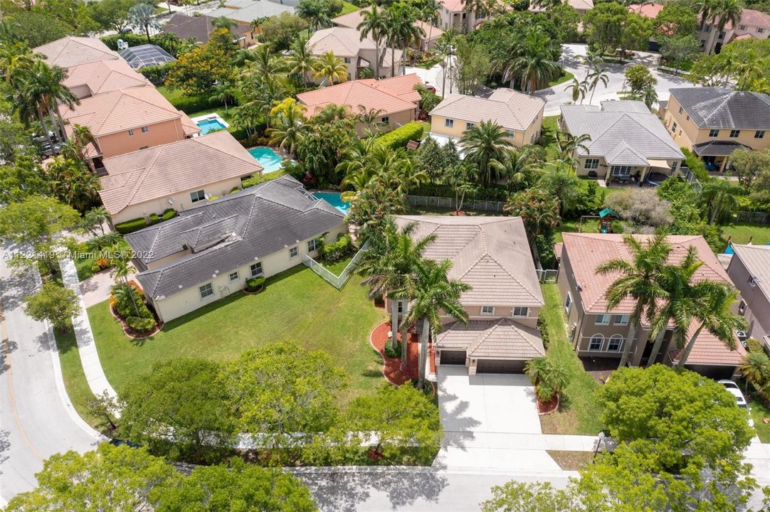 Recently Sold: $1,200,000 (6 beds, 4 baths, 3122 Square Feet)