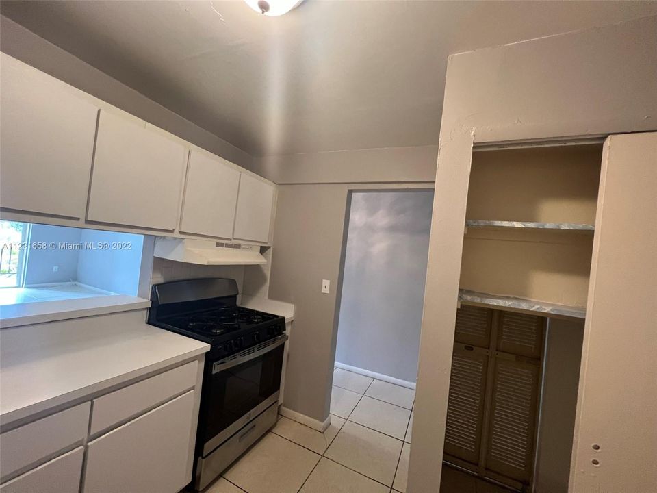 Recently Sold: $299,000 (2 beds, 2 baths, 1056 Square Feet)