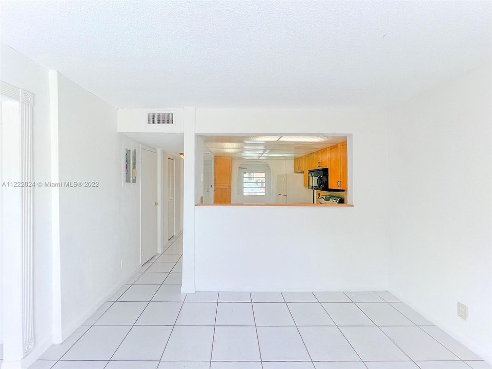 Recientemente alquilado: $2,000 (2 camas, 2 baños, 1060 Pies cuadrados)