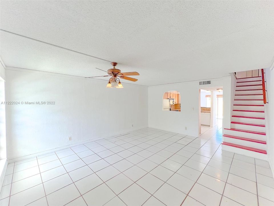 Recientemente alquilado: $2,000 (2 camas, 2 baños, 1060 Pies cuadrados)