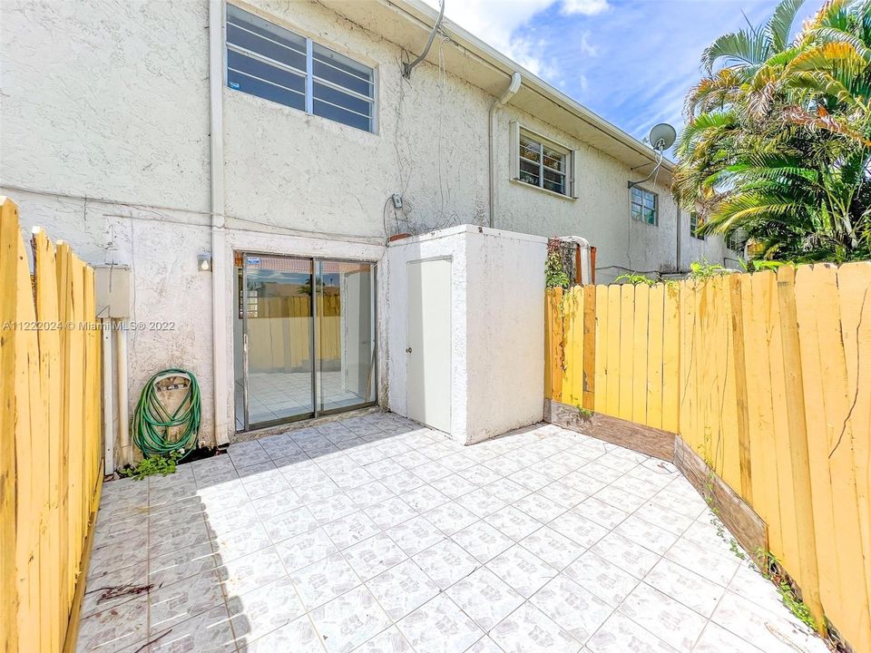 Recientemente alquilado: $2,000 (2 camas, 2 baños, 1060 Pies cuadrados)