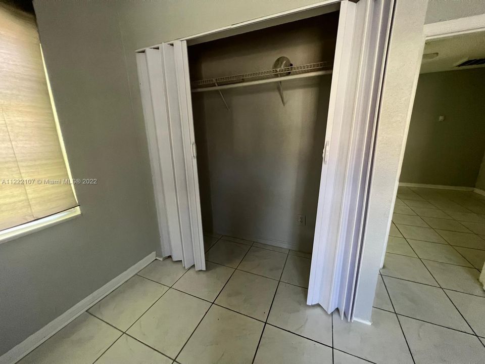 Recientemente alquilado: $1,400 (1 camas, 1 baños, 650 Pies cuadrados)