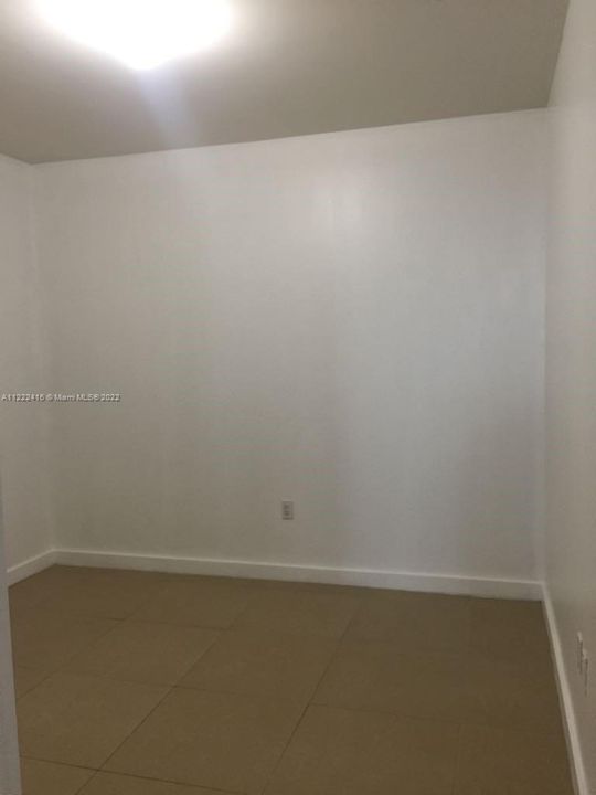 Recently Rented: $4,000 (2 beds, 2 baths, 1735 Square Feet)