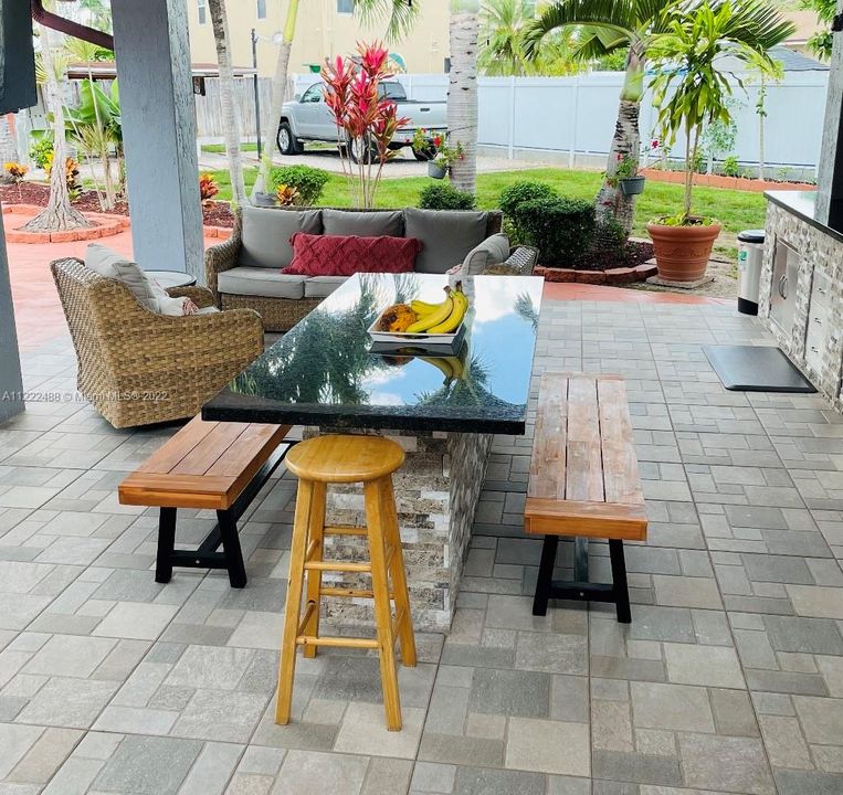 Recently Sold: $635,000 (4 beds, 3 baths, 3552 Square Feet)