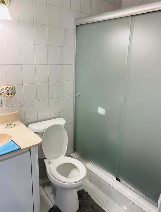 Recently Sold: $635,000 (4 beds, 3 baths, 3552 Square Feet)