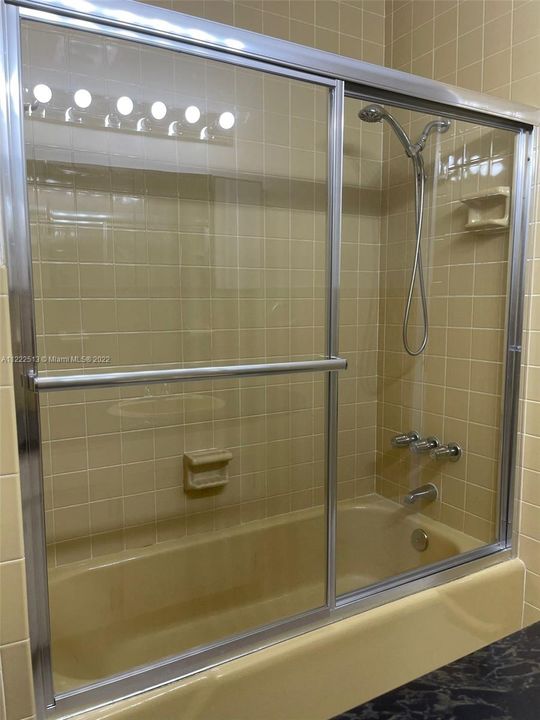 Недавно продано: $275,000 (2 спален, 2 ванн, 1720 Квадратных фут)