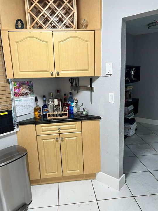 Vendido Recientemente: $195,000 (1 camas, 1 baños, 676 Pies cuadrados)