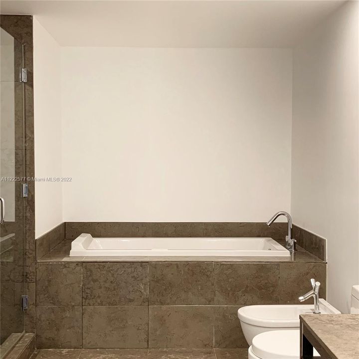 Недавно арендовано: $6,000 (2 спален, 2 ванн, 1269 Квадратных фут)