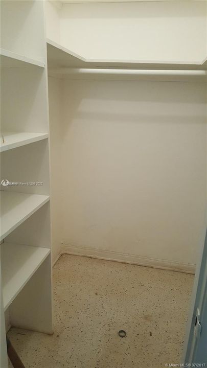 WALK IN HALLWAY CLOSET