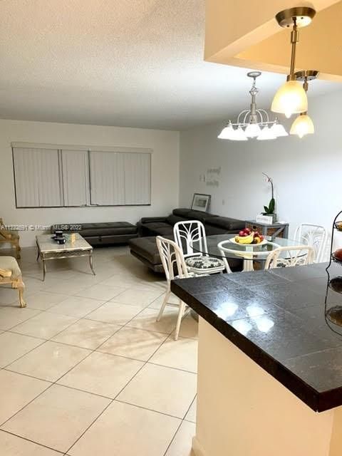 Recently Sold: $224,500 (2 beds, 1 baths, 840 Square Feet)