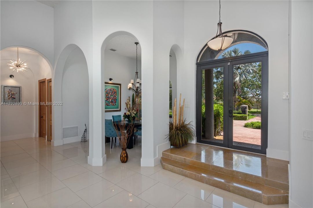 Recently Sold: $1,985,000 (4 beds, 4 baths, 3575 Square Feet)