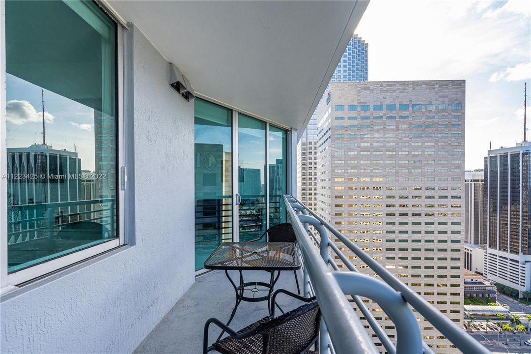 Recently Rented: $3,100 (1 beds, 1 baths, 846 Square Feet)