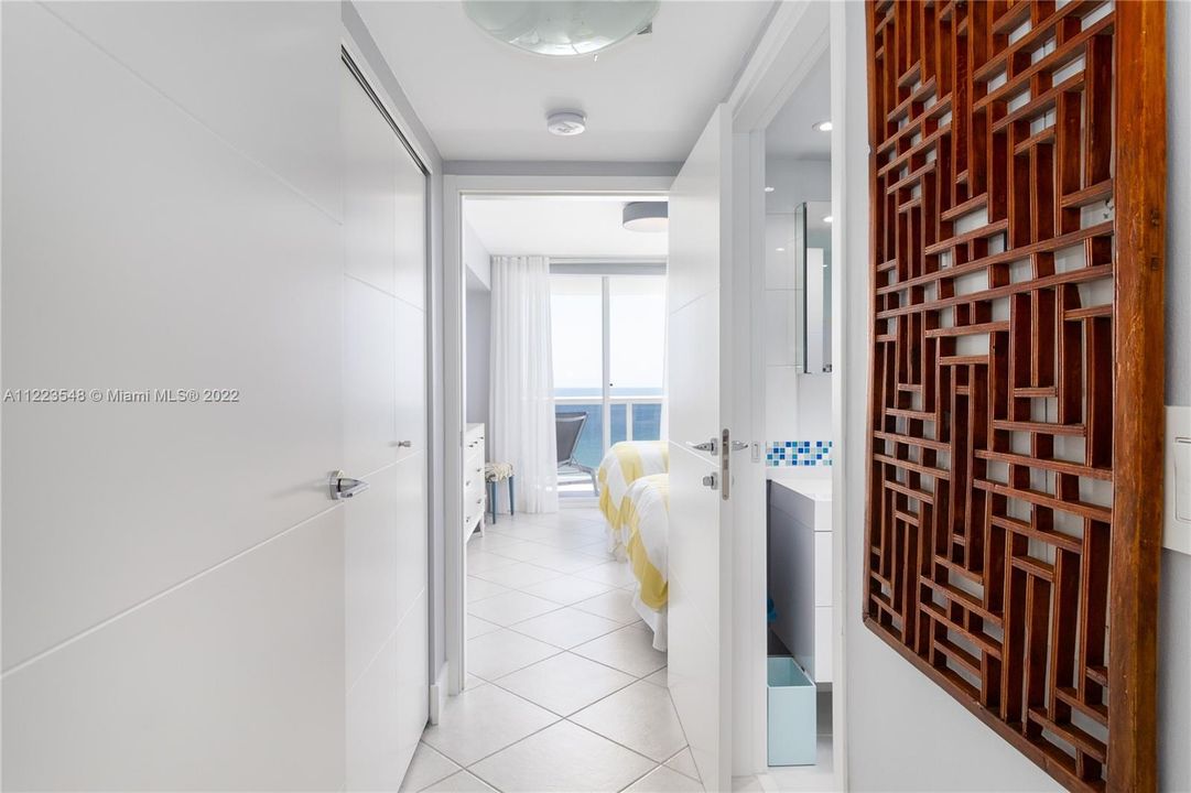 Recently Sold: $1,400,000 (2 beds, 2 baths, 1400 Square Feet)