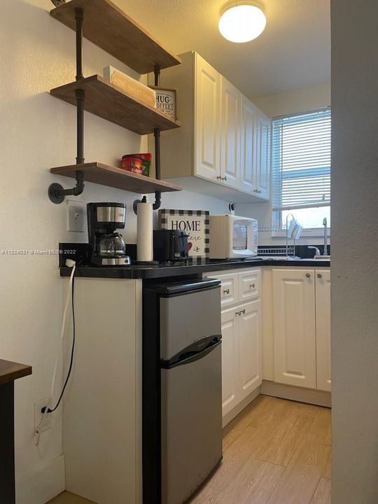 Recently Rented: $995 (1 beds, 1 baths, 370 Square Feet)