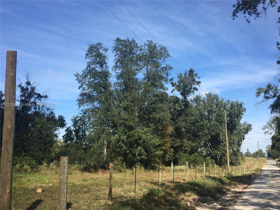 Недавно продано: $158,000 (20.00 acres)