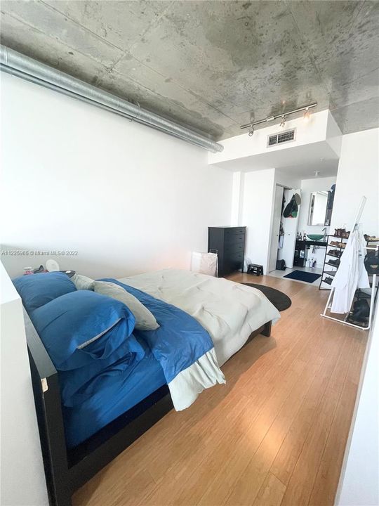 Recently Rented: $3,000 (1 beds, 1 baths, 795 Square Feet)