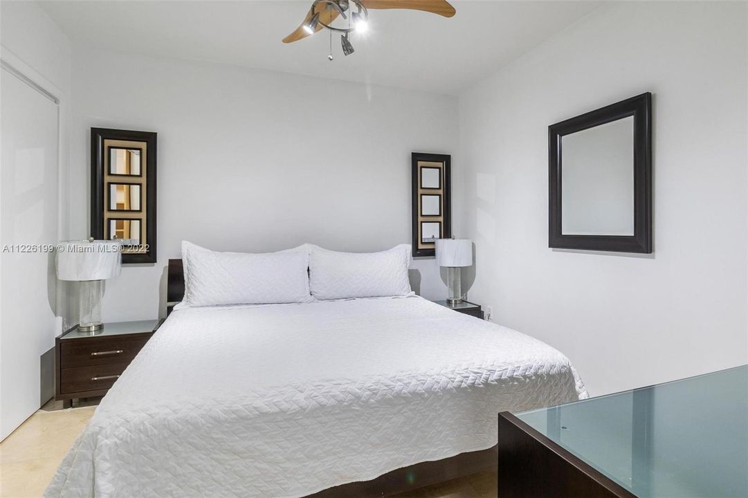 Recently Sold: $750,000 (1 beds, 1 baths, 844 Square Feet)