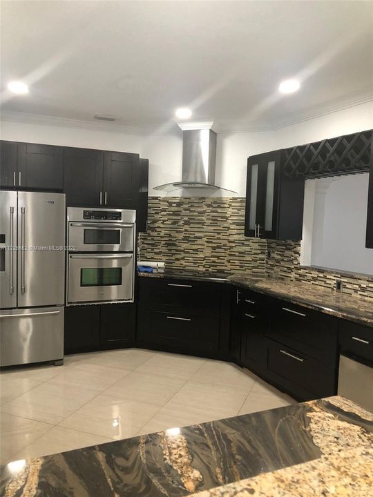 Недавно арендовано: $7,900 (5 спален, 4 ванн, 3056 Квадратных фут)
